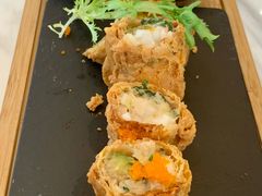 香煎酪梨深坑腐皮卷-玖尹-新派中式餐酒馆