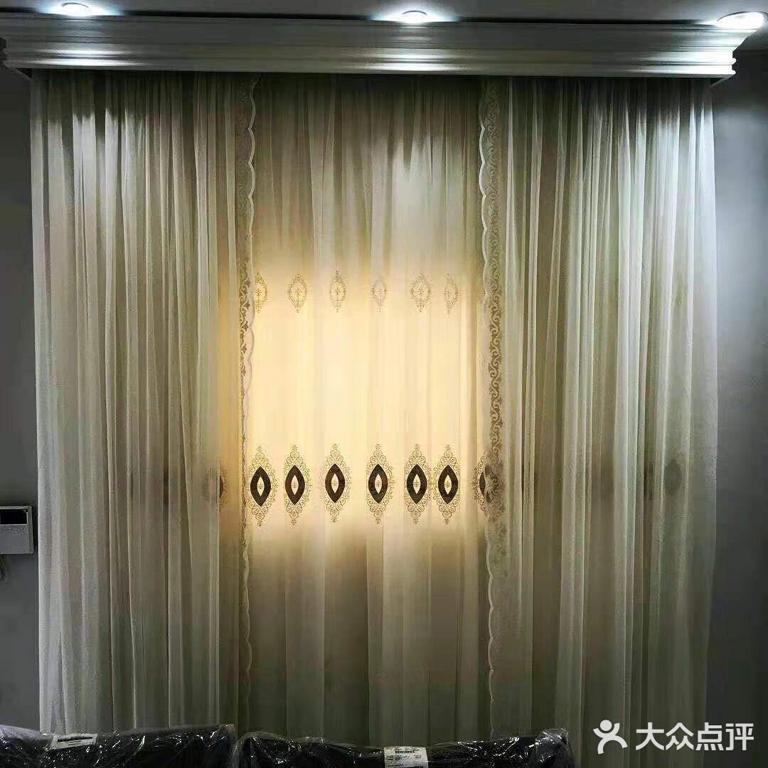 {家装小窍门}  关于窗帘搭配的大学问