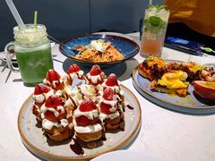 草莓忌廉华夫饼-BE BRIGHT KITCHEN(正佳广场店)