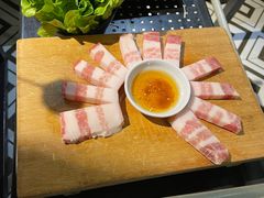 -三国惹火烤肉·中日韩烤肉集合店(百草路店)