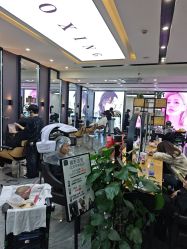 -藤野造型烫染·漂发