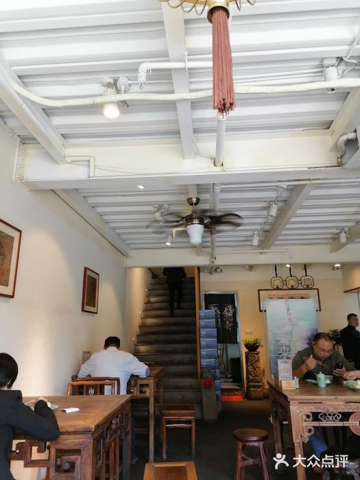 老清朝包子铺(开明街店)大堂图片