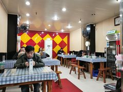 大堂-潘国仙耳光馄饨(黄家阙路店)