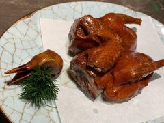 脆皮乳鸽-新荣记(BFC外滩金融中心店)