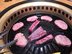 -炼火烤肉店