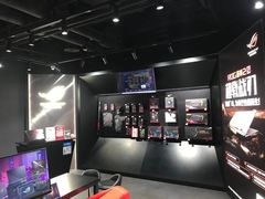 -ROG玩家国度(美罗城店)