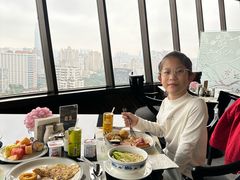 -广州花园酒店-凌璇阁360度高空海鲜自助餐CAROUSEL