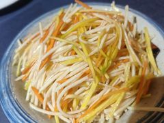 -伊带伊路新疆美食府(呼家楼店)