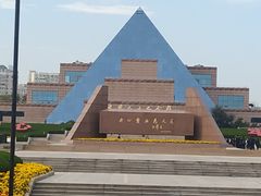 -上海市龙华烈士陵园