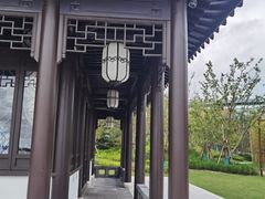 -上海滴水湖皇冠假日酒店