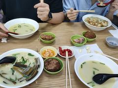 -三百碗宝应长鱼面(板仓街店)