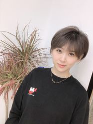 -BULB STUDIO 巴柏明星发型工作室