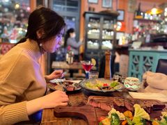 -SISTERS BAR RESTAURANT川意酒馆(嘉善老市H楼店)