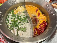 -大芊金重庆串串火锅(南京路店)