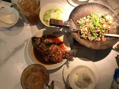 -费大厨辣椒炒肉(高铁吾悦广场店)