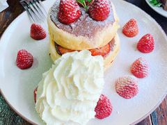 Nutella巧克力草莓松饼-MIKAKU(万达广场上海宝山店)