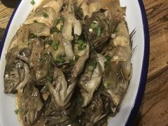 -77号渔船·蒸海鲜青岛菜(积米崖店)