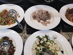 -怡豪大饭店·49楼旋转自助餐厅