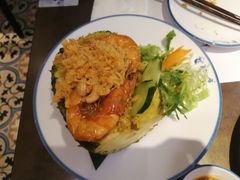菠萝海鲜炒饭-美奈小馆·越南料理(中航城君尚购物中心店)