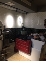 -PE SALON