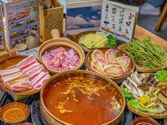 -阿山卓·野生菌火锅·纳西火塘烤肉