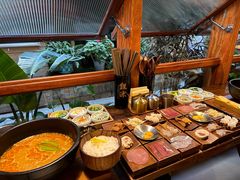 -银米·云南传统过桥米线(双廊黑金冠店)