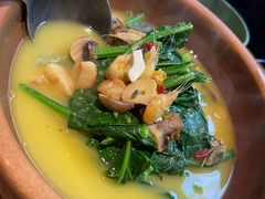 上汤板蓝根-耶里夏丽·丝路国际·新疆餐厅(浦东区东方路店)
