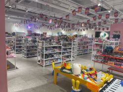 -嗨本可潮玩仓(大兴大悦春风里店)