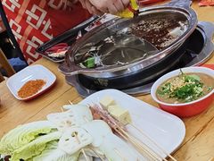 -袁记串串香(泉水轻轨站店)