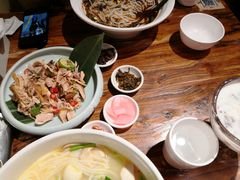 -茶花妹子云南餐厅(传媒大学店)