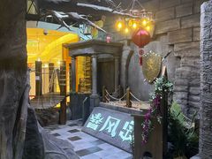 -暴风岛沉浸式体验馆(百联世纪店)