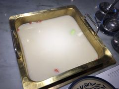 -尚尚仙·酸汤猪手·猪肚鸡火锅(华联万柳购物中心店)