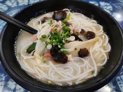 三鲜米线-桥香园云南过桥米线(金马碧鸡店)