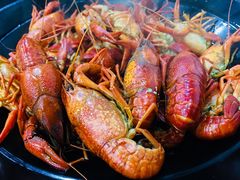 -虾弄弄海派小龙虾·牛羊蝎子火锅