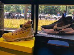 -NIKE品牌体验店(南京东路店)