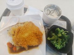 -东方既白(黄兴路大润发店)