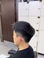 -藤野造型烫发染发