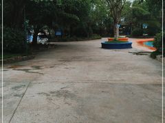 -泸州欢乐派海滩公园