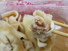 纯鲜肉虾仁大馄饨-潘国仙耳光馄饨(黄家阙路店)
