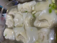 三鲜大馄饨-万寿斋(山阴路店)
