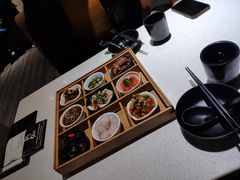 九宫格玲珑前菜-新仙清汤牛腩(铜锣湾店)