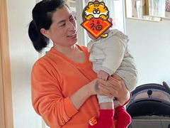 -爱的果实月嫂育婴师(世纪东方店)