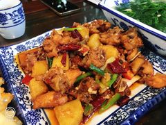 黄焖鸡-阿鹏故事云南野生菌火锅(人民路店)