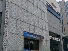 -上海中汽一汽丰田4S店(月星环球港店)