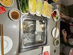 -海底捞火锅(新松江路生日主题店)