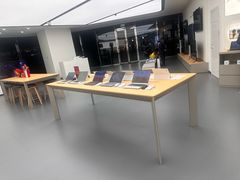 -华为授权体验店(中山公园来福士)