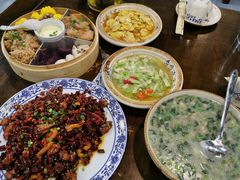 -黄桷树曹家私房菜(江与城店)