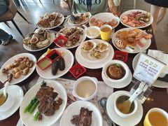 -荣誉国际酒店-云顶旋转餐厅