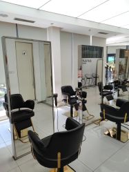 -CUT CUT Hair Salon