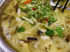 -廖哥泡椒兔(峨眉店)